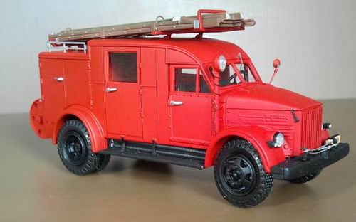 Пожарный автонасос ПМГ-12 (матовая окраска) SL135-1 Модель 1:43