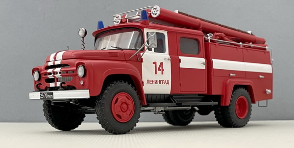 Пожарная АЦ-30(130)-63А поздний выпуск с белыми цгэ,наклонные пеналы,.Серия 60 экз. SL219 Модель 1 43