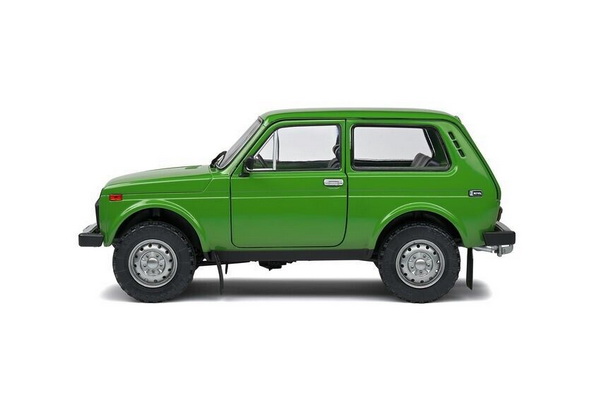 Модель 1:18 2121 - 1980 - green