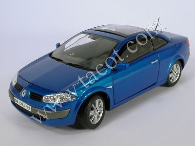Модель 1:18 Renault Megane CC Closed - blue met