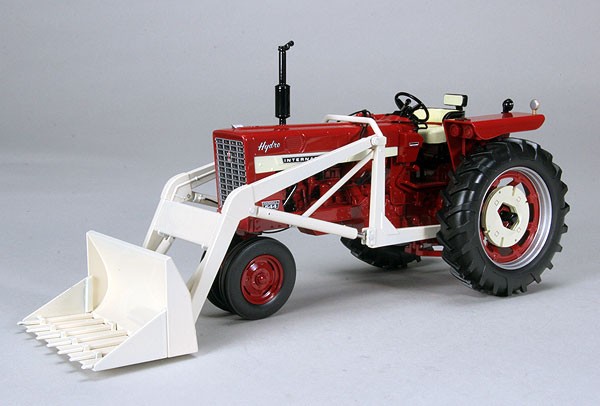 nternatio​nal harvester farmall 544 tractor w/loader ZJD1701 Модель 1:16