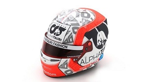 Модель 1:5 Helmet Pierre Gasly Alpha Tauri 2022