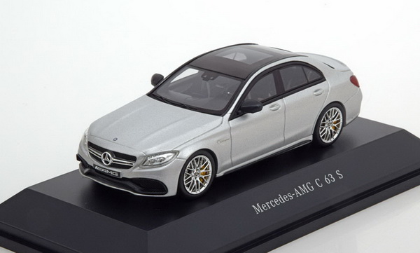 Модель 1:43 Mercedes-AMG C 63 S - matt silver