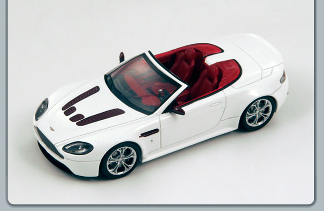 Модель 1:43 Aston Martin Vantage V12 Spyder - white