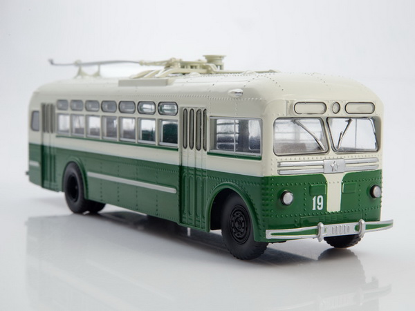 Модель 1:43 Троллейбус МТБ-82Д