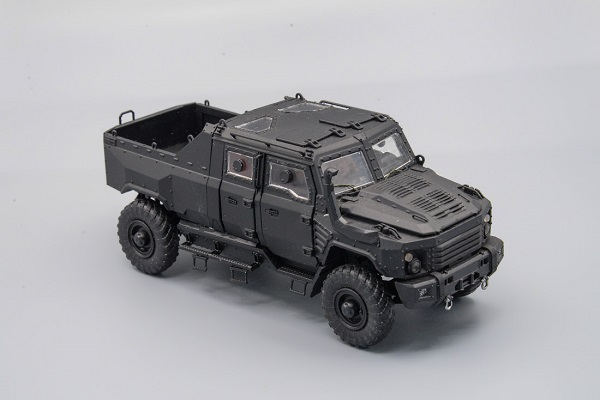 бронеавтомобиль APC 10 пикап, черный MAL166 Модель 1:43
