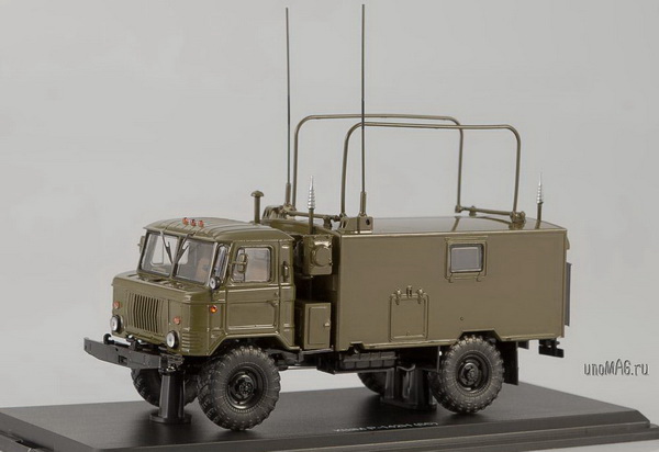 КШМ Р-142Н (66) Командно-Штабная Машина - хаки SSM1190 Модель 1:43