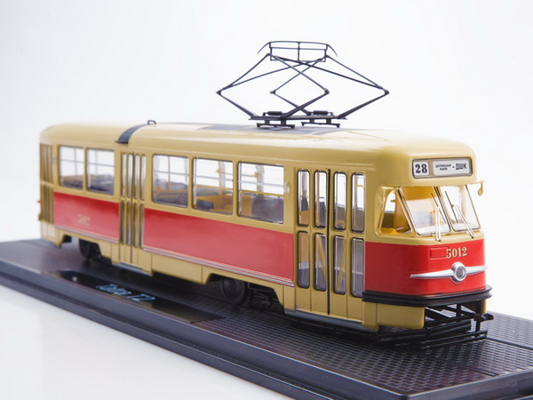 Модель 1:43 Трамвай Tatra-T2