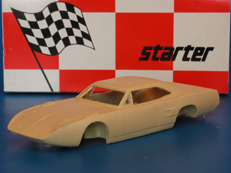 Модель 1:43 Plymouth Superbird №40 1st Daytona NASCAR (Peter Goodwill «Pete» Hamilton) (KIT)
