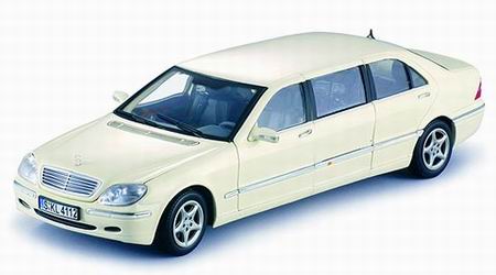 Модель 1:18 Mercedes-Benz S-class Pullman - white