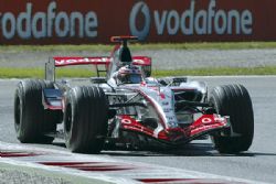 Модель 1:43 McLaren Mercedes MP4/22 GP ITALIA (Fernando Alonso - Winner Lewis Hamilton) (KIT)