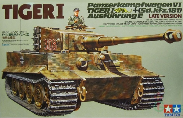 Модель 1:35 Танк Tiger I Ausf.E (поздняя версия) c наборными траками и командиром (2 варианта вида пушки)