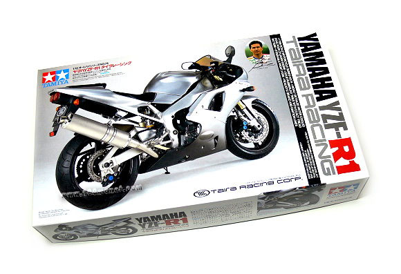 Модель 1:12 Yamaha YZF-R1 Taira Racing