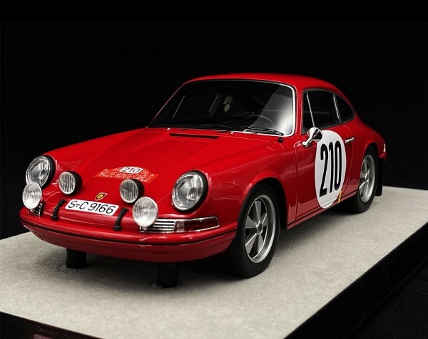 Модель 1:18 Porsche 911 T №210 Winner Rallye Monte-Carlo (Vic Elford - David Stone) (L.E.125pcs)