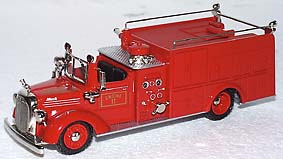 Модель 1:43 Mack with Rescue Body «Boston Engine №11» - red