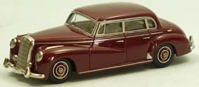 Модель 1:43 Mercedes-Benz 300 B Limousine (W186) «Adenauer» zweite Serie/second series - dark red
