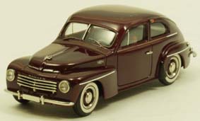 Volvo PV 444D Spezial - red