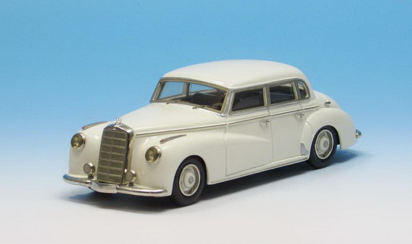 Модель 1:43 Mercedes-Benz 300 Limousine (W186) «Adenauer» - white