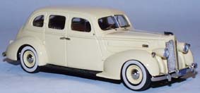 Packard (4-door) Sedan white TW509-1 Модель 1:43