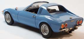 Модель 1:24 Opel GT Aero - light blue