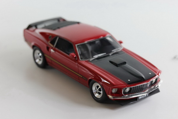 Ford Mustang Mach I - dark red/black TRR91C Модель 1:43
