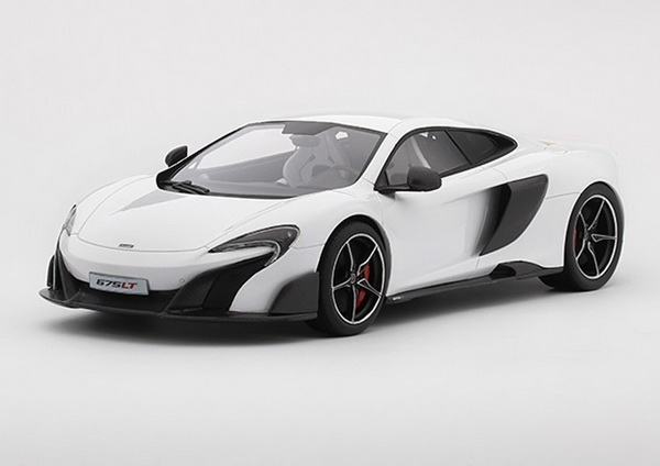 Модель 1:18 McLaren 675LT - white