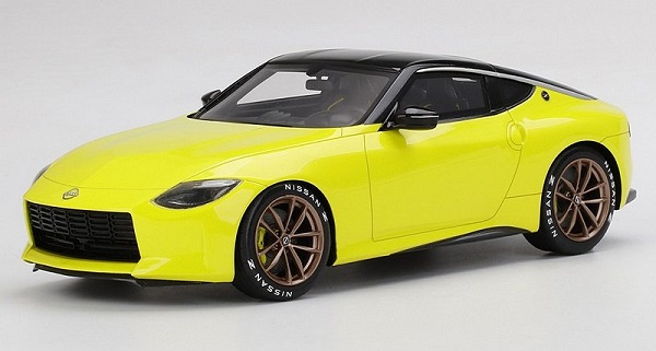 Модель 1:18 Nissan Z Proto (Yellow)