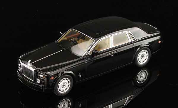 Rolls-Royce Phantom Sedan - diamond black TSM114323 Модель 1:43