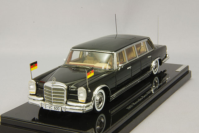 mercedes-benz 600 pulmann state limousine - black TSM124353 Модель 1:43