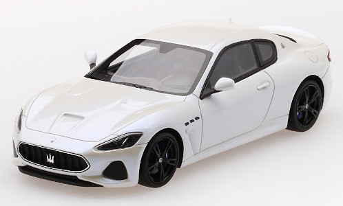Модель 1:43 Maserati GranTurismo MC 2018 - met.white