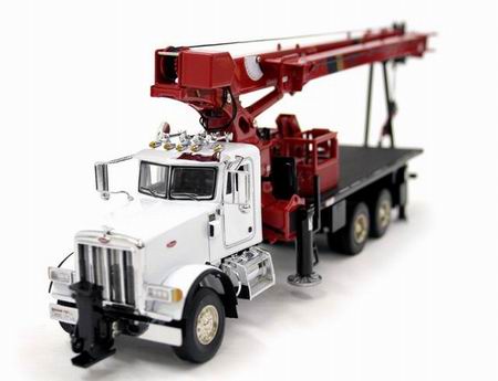 Модель 1:50 National Crane 1300H with Peterbilt 357 Chassis - white/red