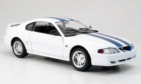 ford mustang coupe, dream car - white 120123 Модель 1:18