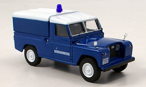 land rover «carabinieri» 124527 Модель 1:43