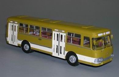 677 автобус Экспортный V3-50 Модель 1:43