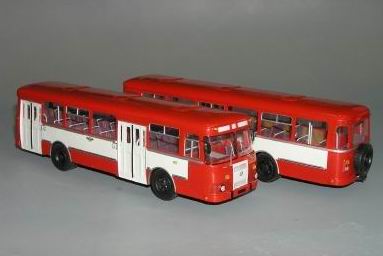 Автобус677МБ пригородный / 677Мb suburban bus V3-57 Модель 1:43
