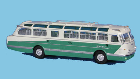 Модель 1:43 Ikarus 55 Suburban Bus / Икарус 55 автобус пригородный - green/white