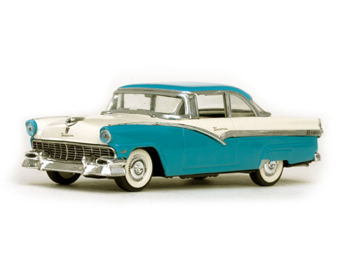 Модель 1:43 Ford Fairlane Hardtop - bermuda blue/colonial white