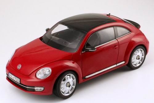 Модель 1:18 Volkswagen Beetle - tornado red