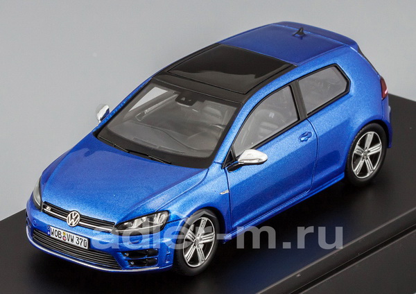 Модель 1:43 Volkswagen Golf VII R - blue