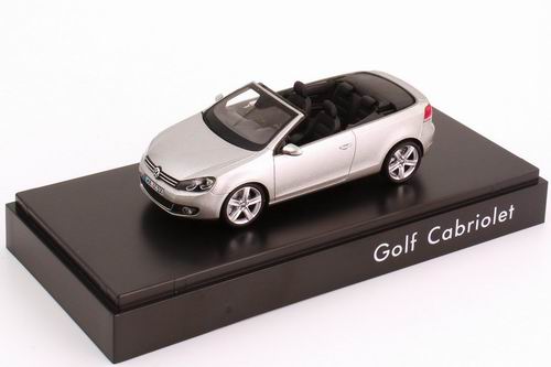 volkswagen golf vi cabrio - tungsten silver 5K7099300B7W Модель 1:43