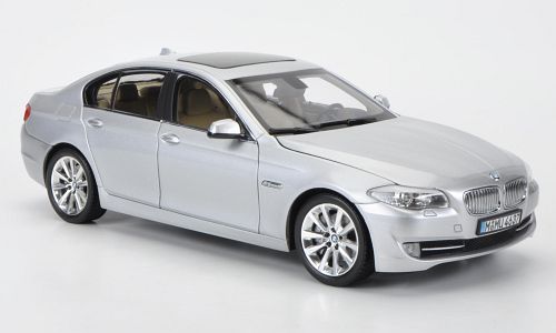 Модель 1:18 BMW 535i (F10) - silver