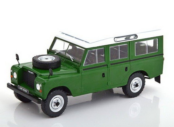 Модель 1:24 Land Rover Series III 109 - green