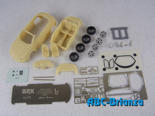 alfa romeo gt cabriolet bertone kit (комплект деталей для сборки) BRK43279 Модель 1 43