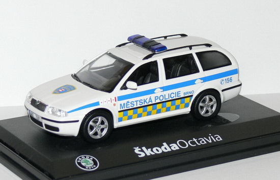 skoda octavia combi tour 2002 ~mestska policie brno~ 005XB02 Модель 1 43