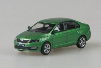 skoda rapid - rally green met 022QA Модель 1:43