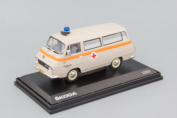 Skoda 1203 (1974) - Ambulance 715XO1 Модель 1:43