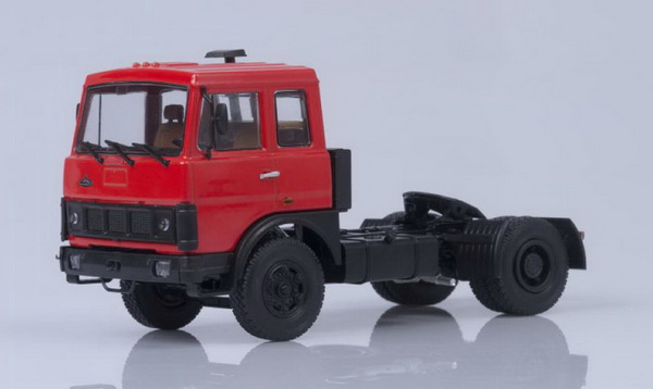 Модель 5432 седельный тягач (ранняя кабина, красный) /металл. рама, откидывающаяся кабина/ 100411.к Модель 1:43