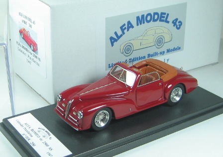 Модель 1:43 Alfa Romeo 6C 2500 SS Spider Cabrio Pininfarina