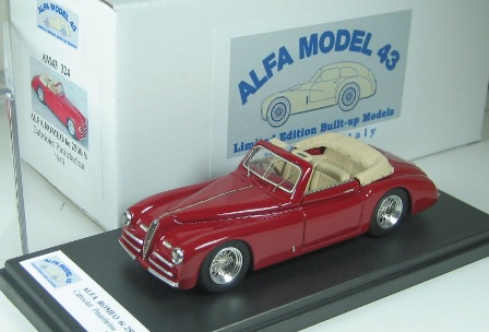Модель 1:43 Alfa Romeo 6C 2500 S Cabrio Pininfarina - Red