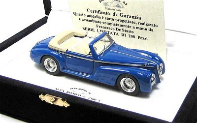 Модель 1:43 Alfa Romeo 6c 2500 S Cabrio Touring - blue + coffret